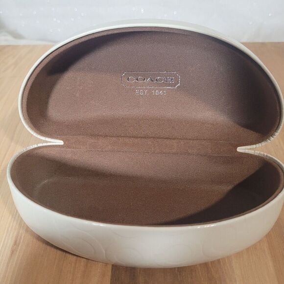Coach Oversized Sunglass Case - White - Picture 1 of 3